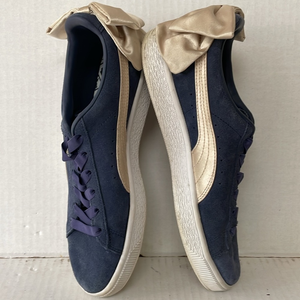 Puma Sneakers Varsity Trainers Blue Suede/Lt Tan Satin Bows & Stripes Size 9 - Picture 9 of 9